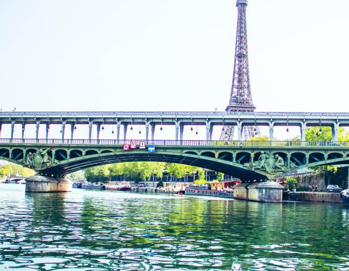croisiere Paris Tour eiffel